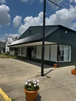200 West Main Street Commercial property