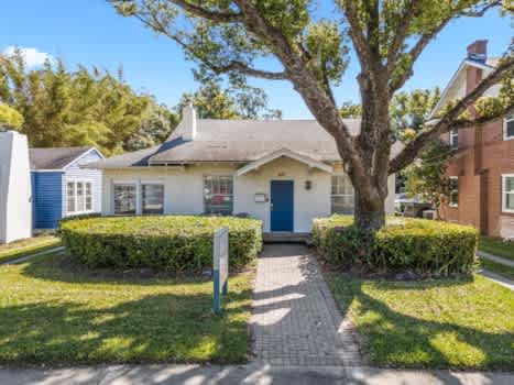 Office Building In N Downtown Orlando For Lease - 827 Irma Avenue property