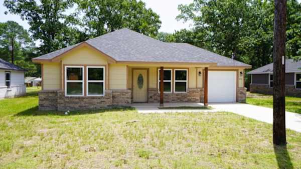 800 Hemlock Drive property