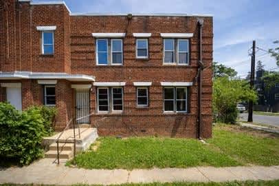 Charming Updated Home in Hillcrest 4654 Hillside Rd SE property