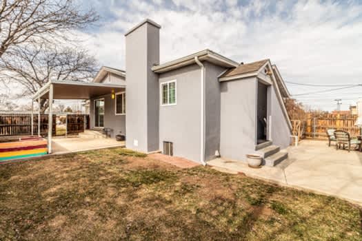 1120 1/2 N. Monterey Ave property