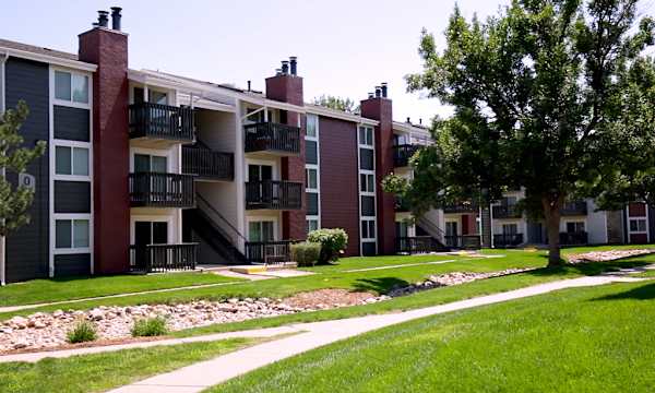 Oak Ridge Apartments property