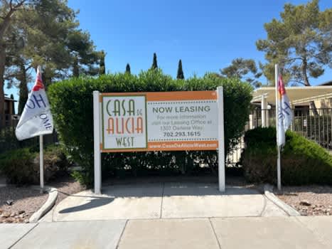 Casa De Alicia West property