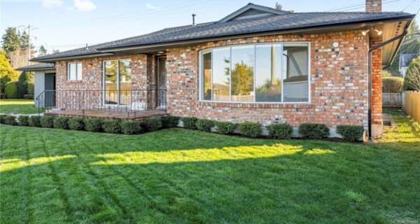 245 Elizabeth Avenue property