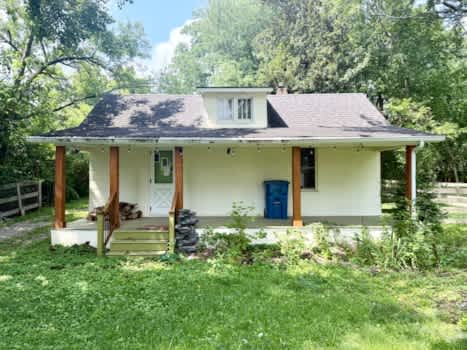406 Evergreen Road property