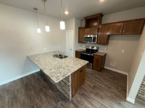 3006 Fenway Circle property