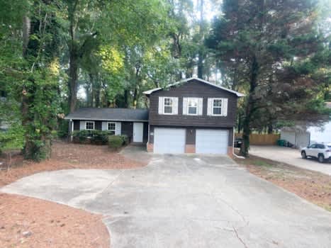 5382 Rockbridge Road property