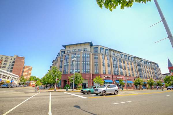 Dr King Plaza property