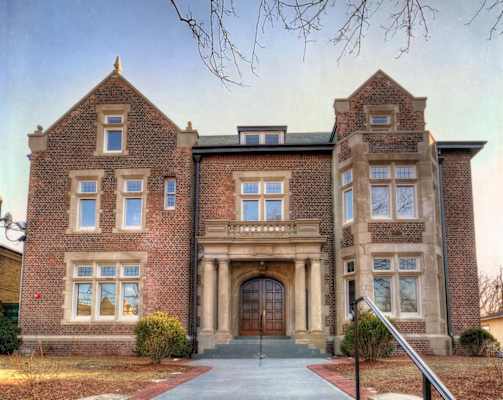 527 Mt Prospect property