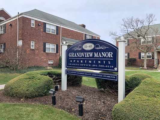 Grandview Manor Apartments property