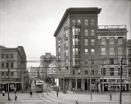 Giani Building property