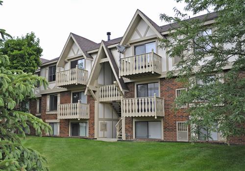 Fox Pointe Apartments property
