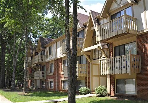 Laurel Woods Apartments property