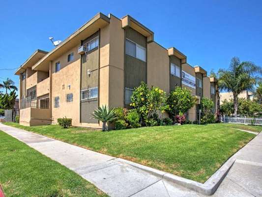 903 Eucalyptus Ave. property