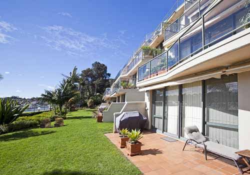 Victoria Villa property