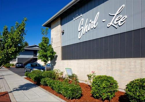 Villa d'Shirl-Lee Apartments property