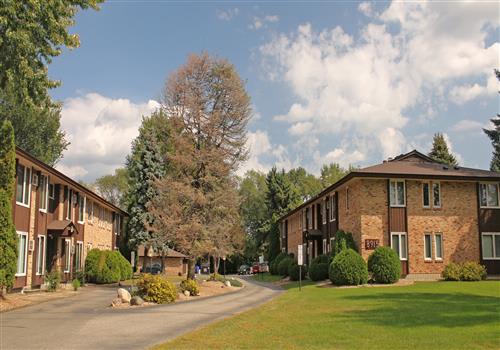 Cedar Manor Apartments property
