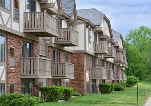 Huntington Place Apartments property