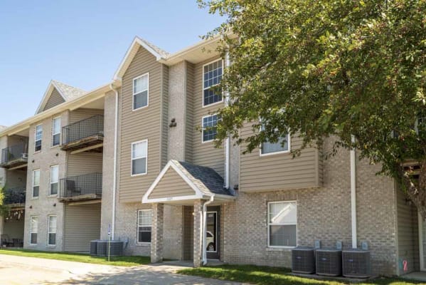 Eagle Run Apartments property