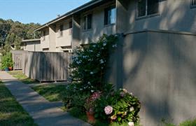 MacArthur Neighborhood property