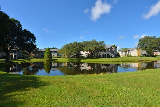 Aventine at Forest Lakes Apartment Homes property