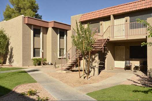 Vista Montana Apartments property