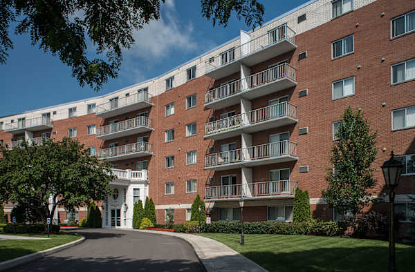 Towers of Colonie property