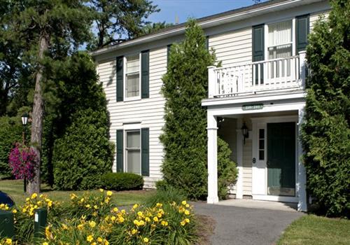 Williamsburg Village Apartments property