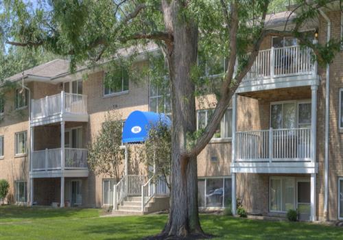 1600 Elmwood Apartments property