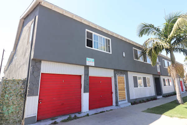 1725 Lemon Ave. property