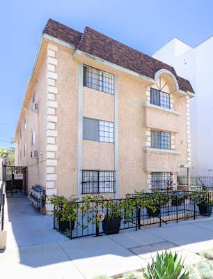 Reno Apartments property