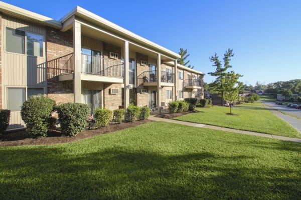 Blue Grass Manor property