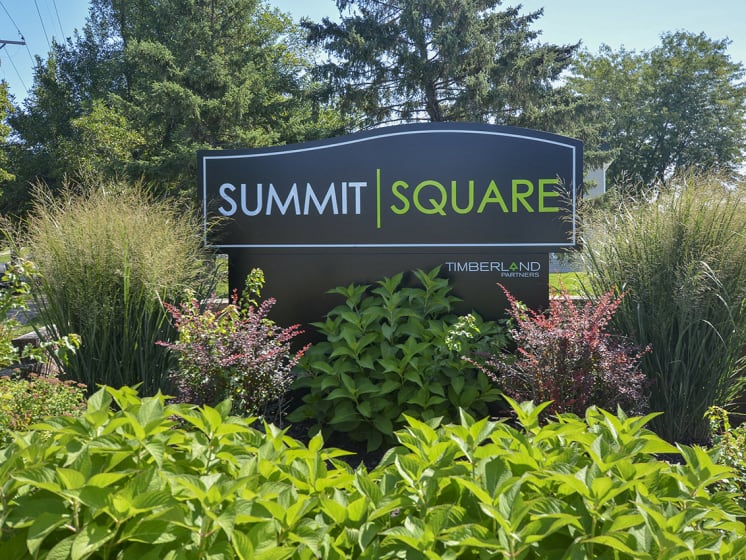 Summit Square Monument Sign
