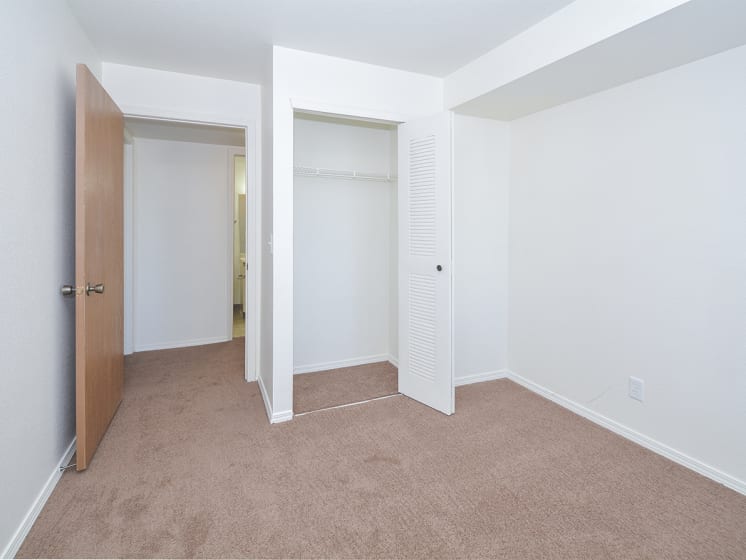 Bedroom and Accordion Closet Door