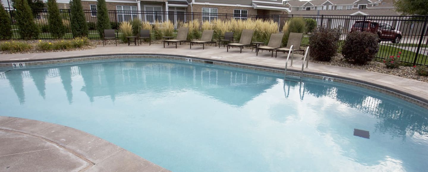 Studio, 1, 2 & 3 Bedroom Apartments in Omaha, NE | Legacy ...