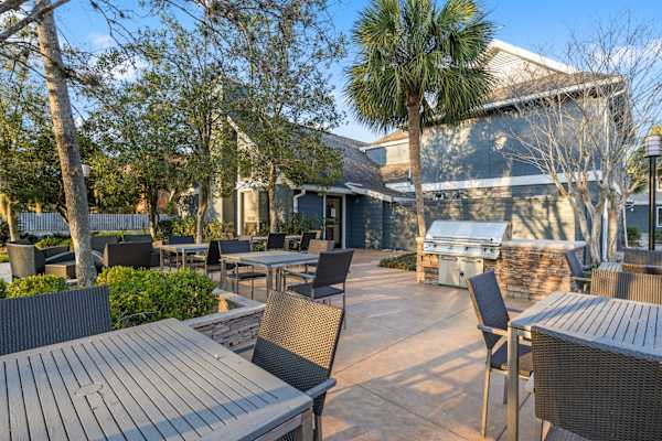Outdoor Kitchen at AVIA Lofts on Liberty Ridge, Apartments, Jacksonville, FL, 32256