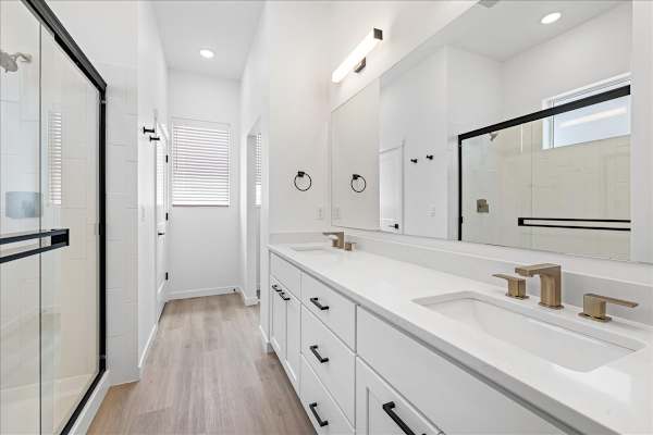 Stylish Bathroom at Alante Homes at Spring Run, Idaho, 83607