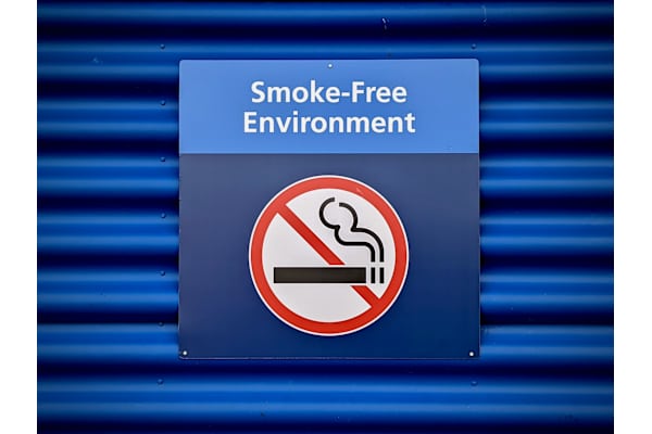 No Smoking Sign at Avia Apartments on College Blvd (Overland Park), Kansas