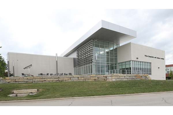 Building Outside View at Avia Apartments on College Blvd (Overland Park), Overland Park, KS, 66210