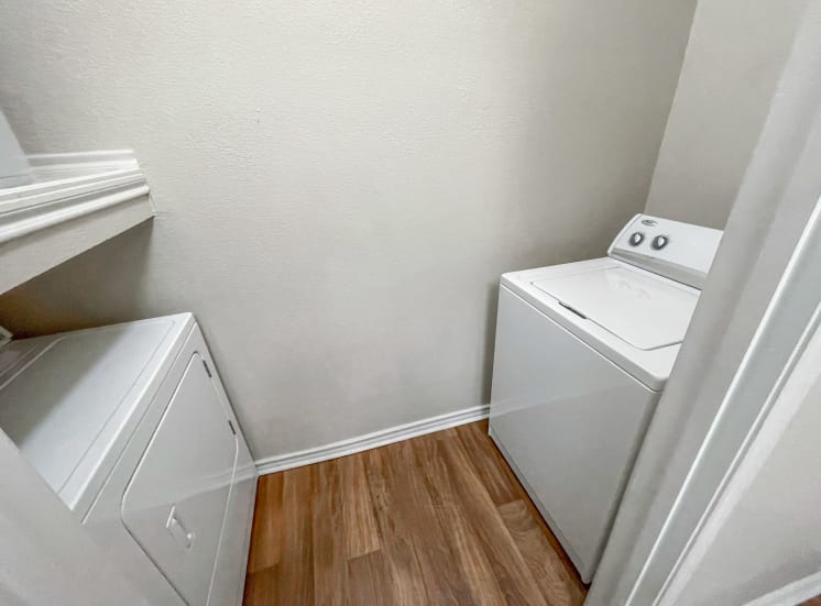 Full sized washer and dryer at Gates de Provence Apartments in North Dallas TX.
