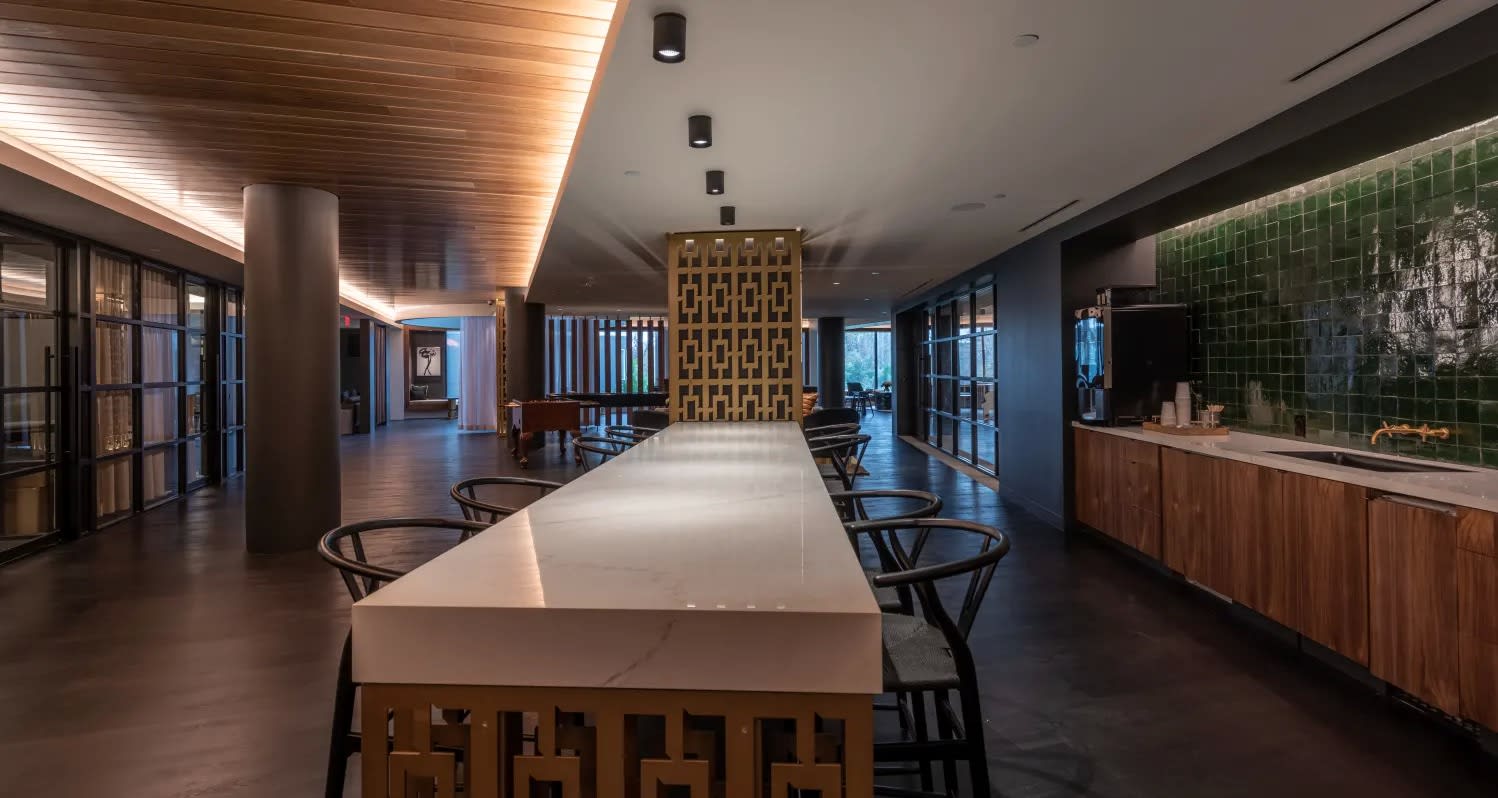 Luxury Apartments in Downtown Houston Bayou on the Bend