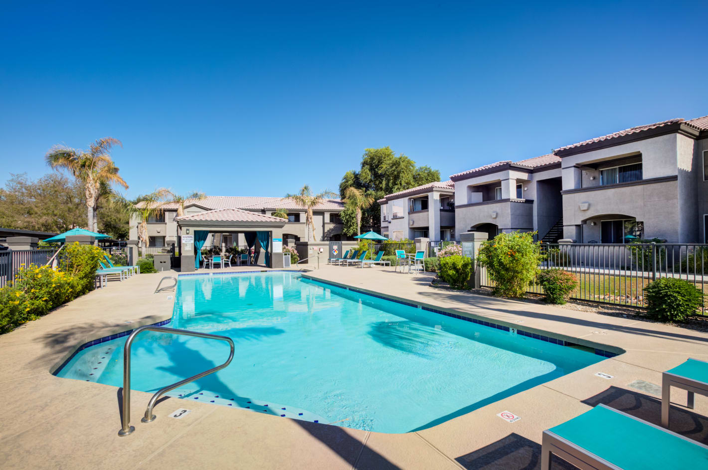 Apartments on Bell Road Sierra Canyon Apartments