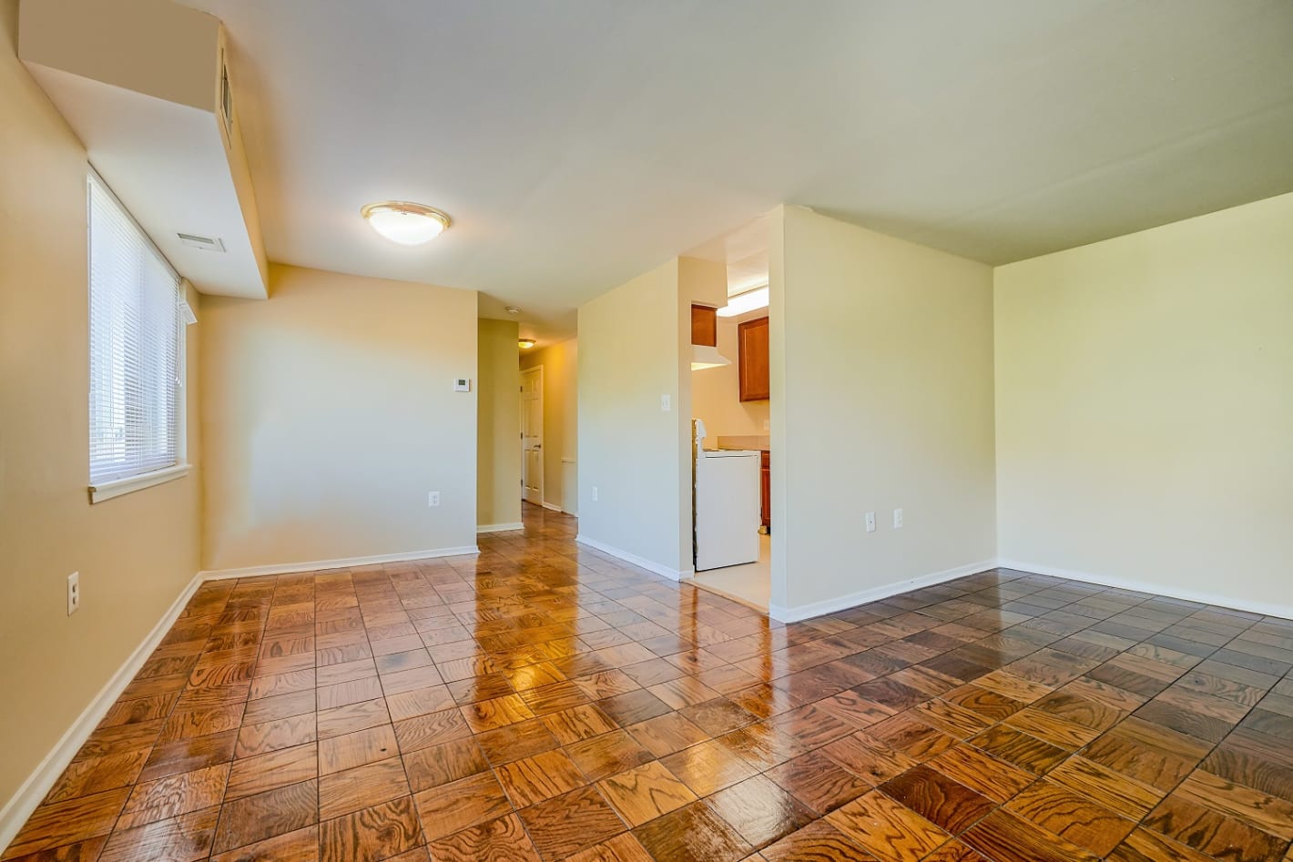 Photos and Video of Stony Brook Apartments in Alexandria, VA