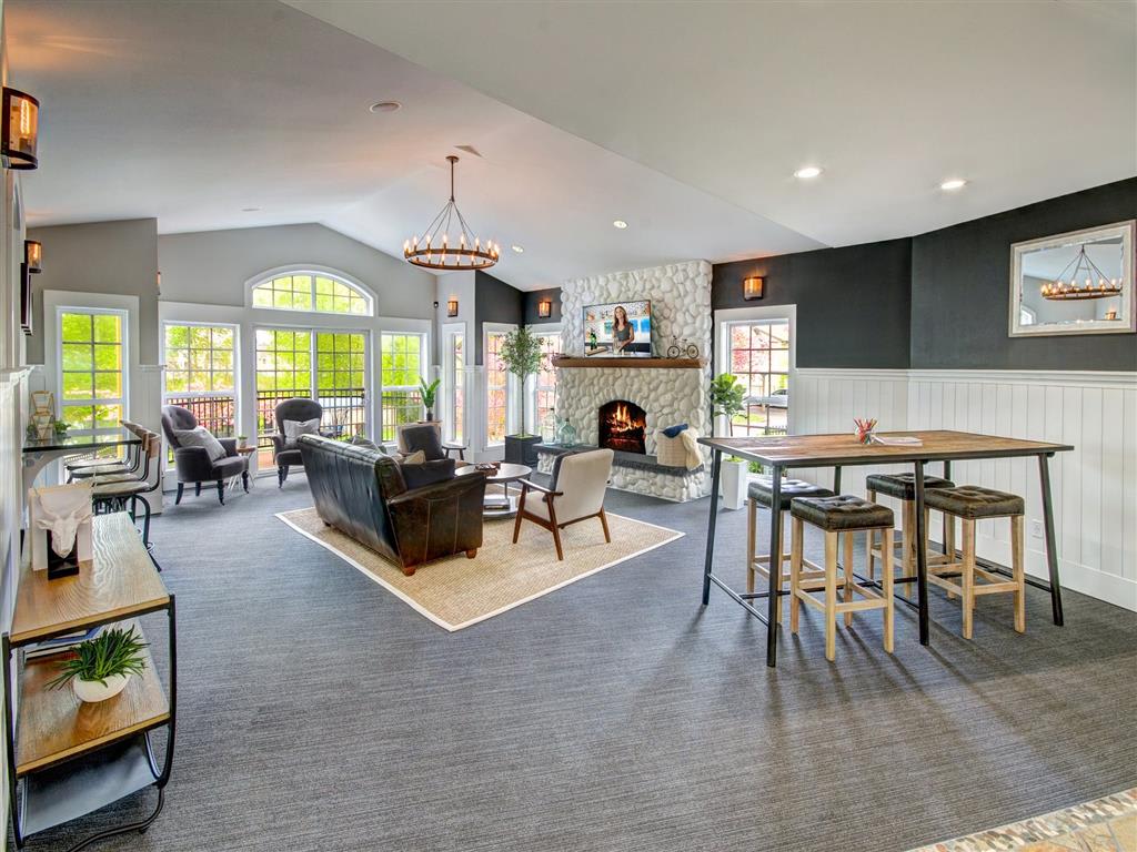 Photos and Video of Deer Creek Apartments in Puyallup, WA