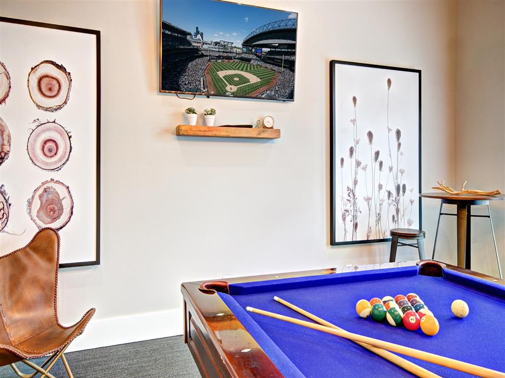 Photos and Video of Deer Creek Apartments in Puyallup, WA