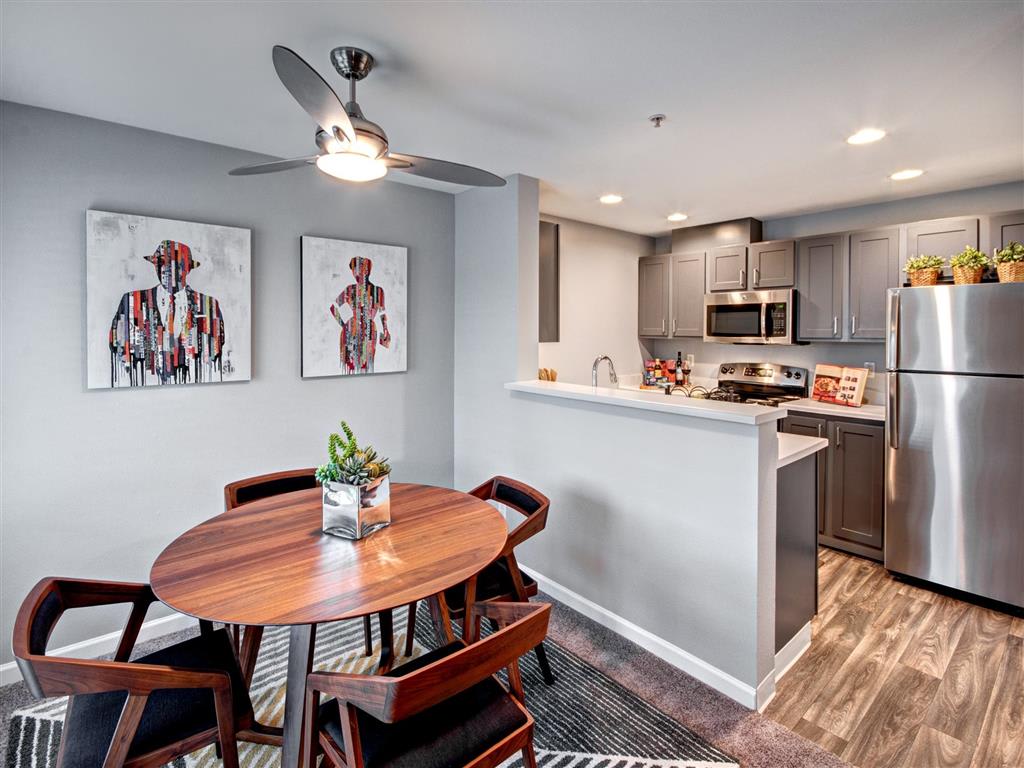 Photos and Video of Deer Creek Apartments in Puyallup, WA