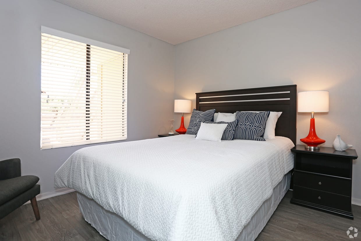 Photos of Autumn Creek Apartments in Chandler, AZ