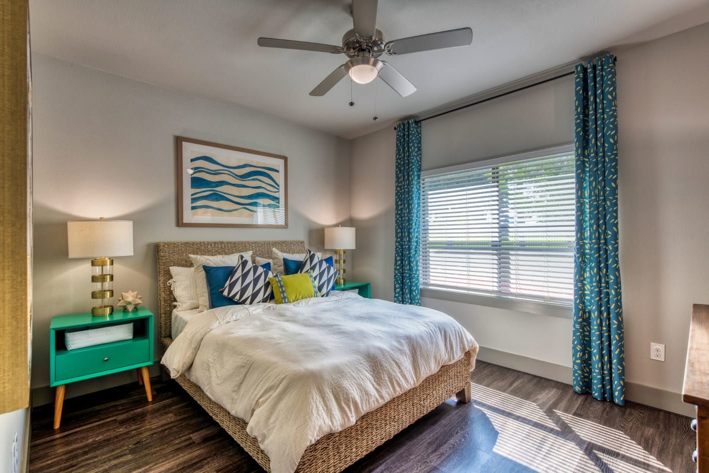 Photo Gallery | 27TwentySeven Apartments In Uptown Dallas