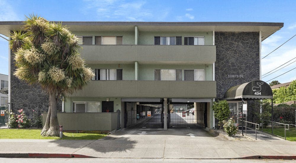 Photos and Video of Surfside Apartments in Alameda, CA