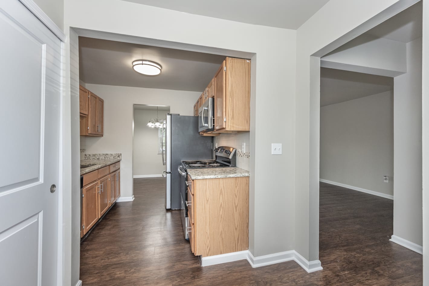 Photos and Video of Village of Coldstream Apartments in Cincinnati